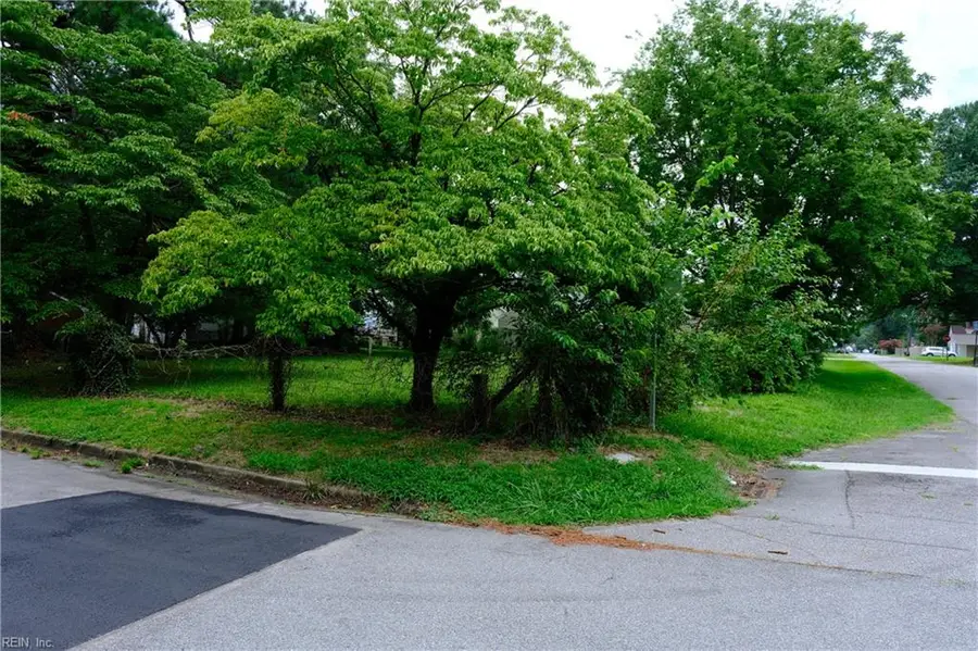 3917 South Street, Portsmouth, VA 23707 - #3