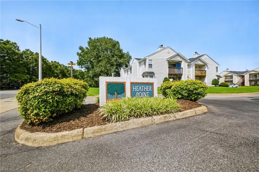 1709 Rock Bridge Mews #B, Chesapeake, VA 23320 - #2