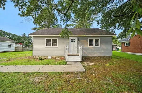 135 Whaley Street, Suffolk, VA 23438