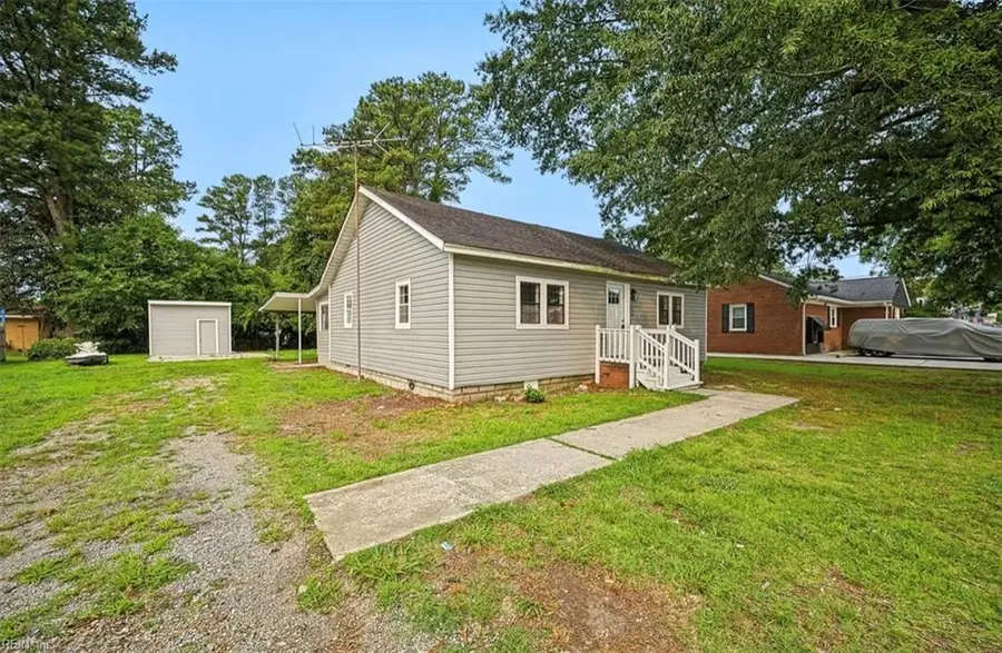 135 Whaley Street, Suffolk, VA 23438 - #2