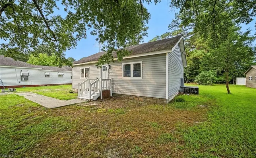 135 Whaley Street, Suffolk, VA 23438 - #3
