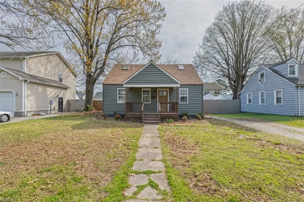 606 Delaware Avenue, Hampton, VA 23661 - #1