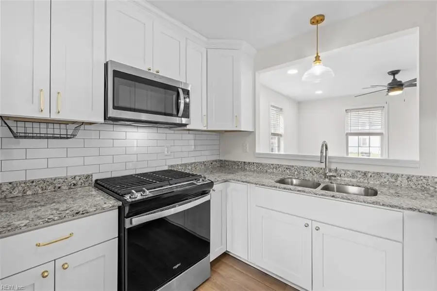 606 Delaware Avenue, Hampton, VA 23661 - #3