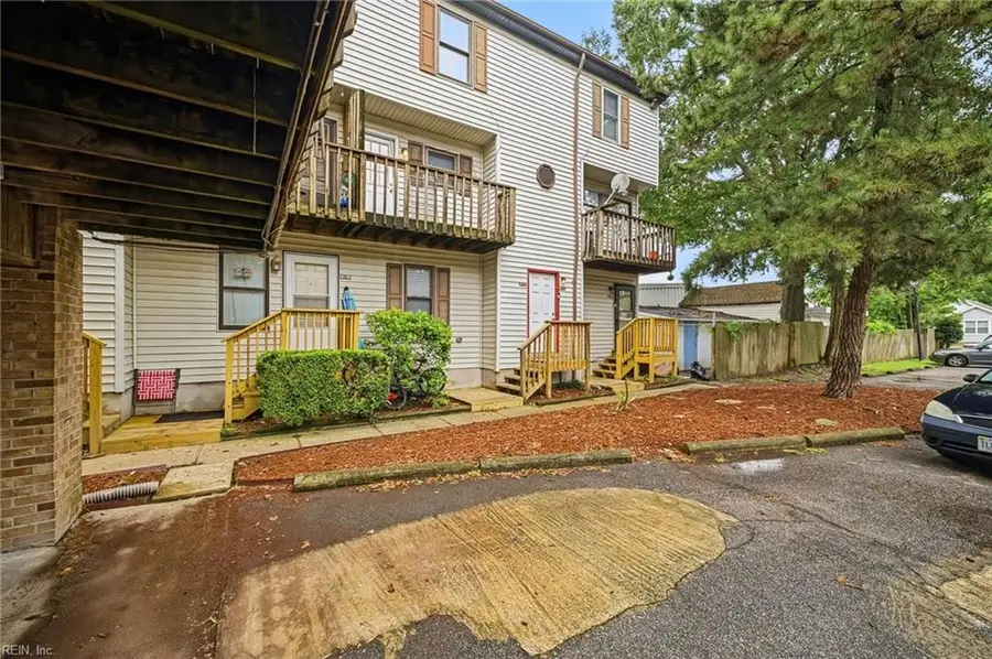 225 A View Avenue #202, Norfolk, VA 23503 - #3