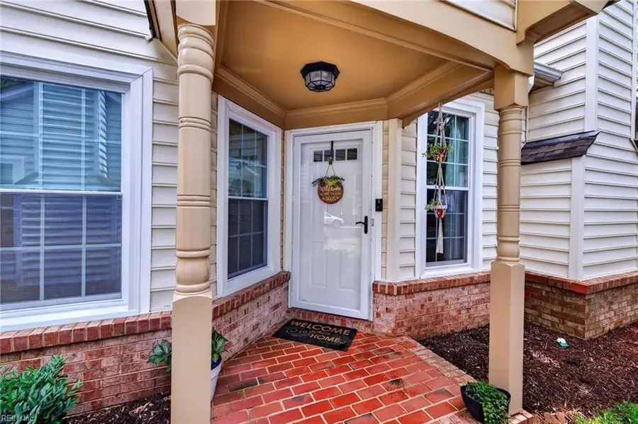 846 Rivanna River Reach, Chesapeake, VA 23320 - #2