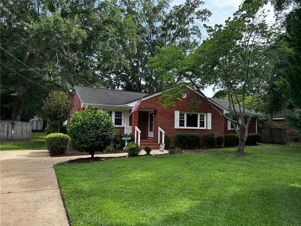 145 Hurdle Dr Drive, Chesapeake, VA 23322