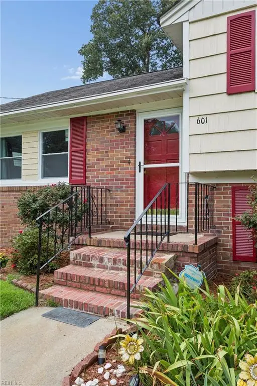601 Hopewell Drive, Chesapeake, VA 23323 - #2