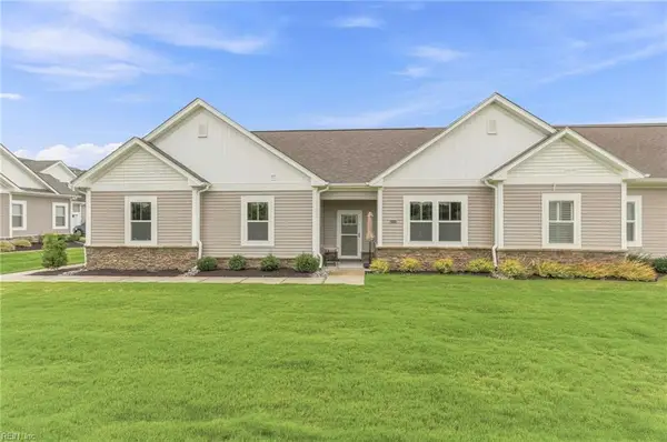 1026 Paragon Way #C, Suffolk, VA 23435