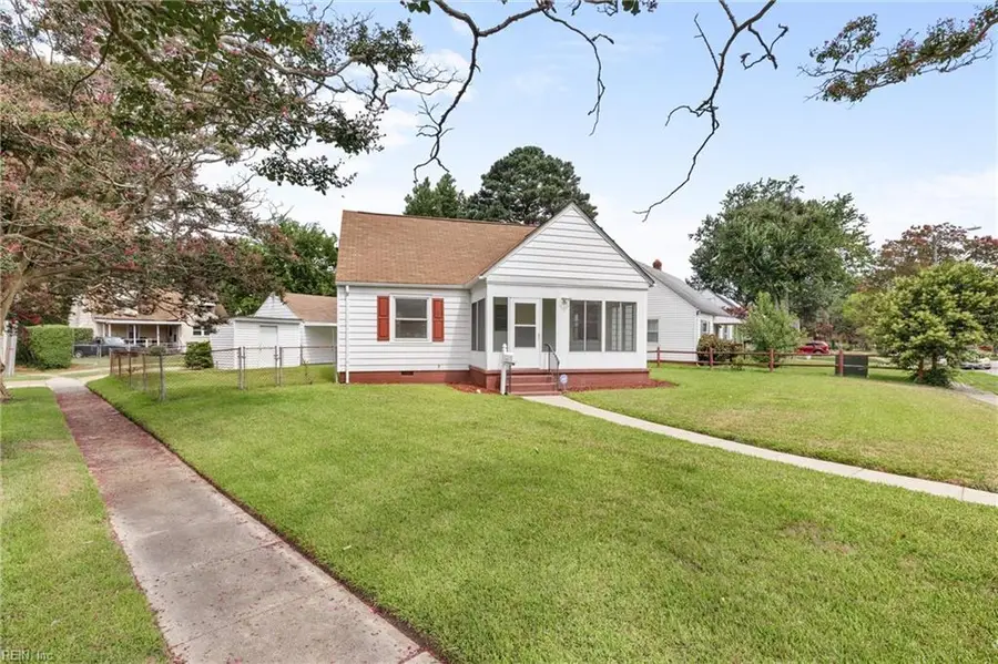 8101 Kenwood Drive, Norfolk, VA 23518 - #2