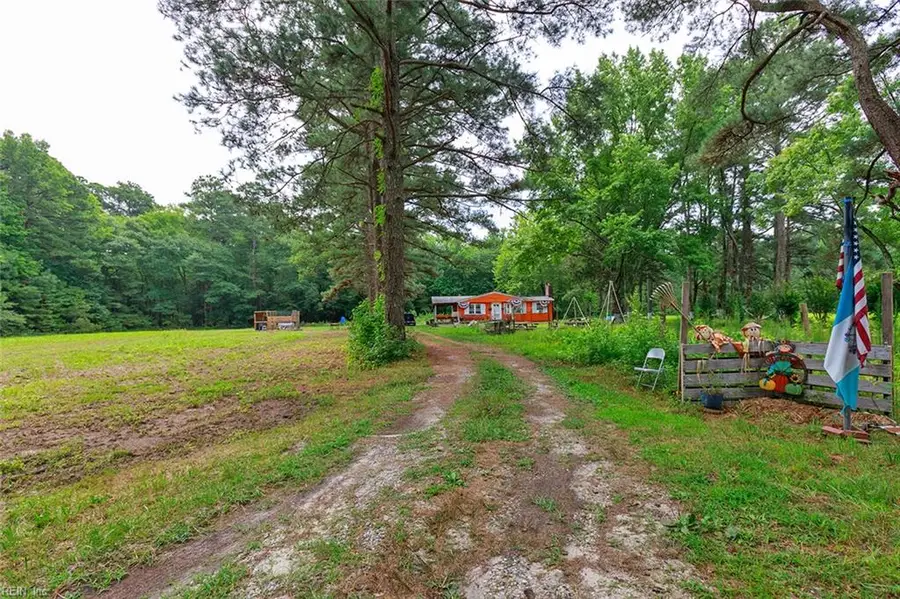 9072 Guinea Road, Hayes, VA 23072 - #2