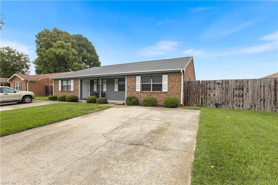 6104 Bradford Drive #B, Suffolk, VA 23435 - #3