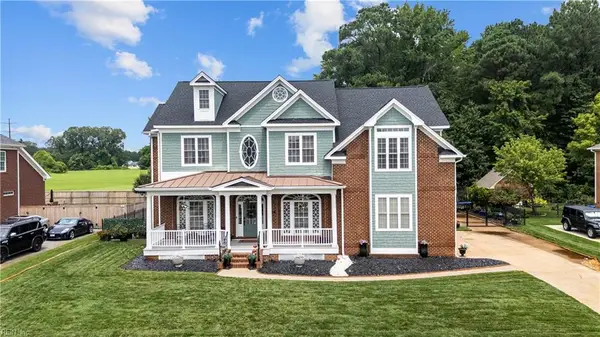 821 Redleafe Circle, Chesapeake, VA 23320