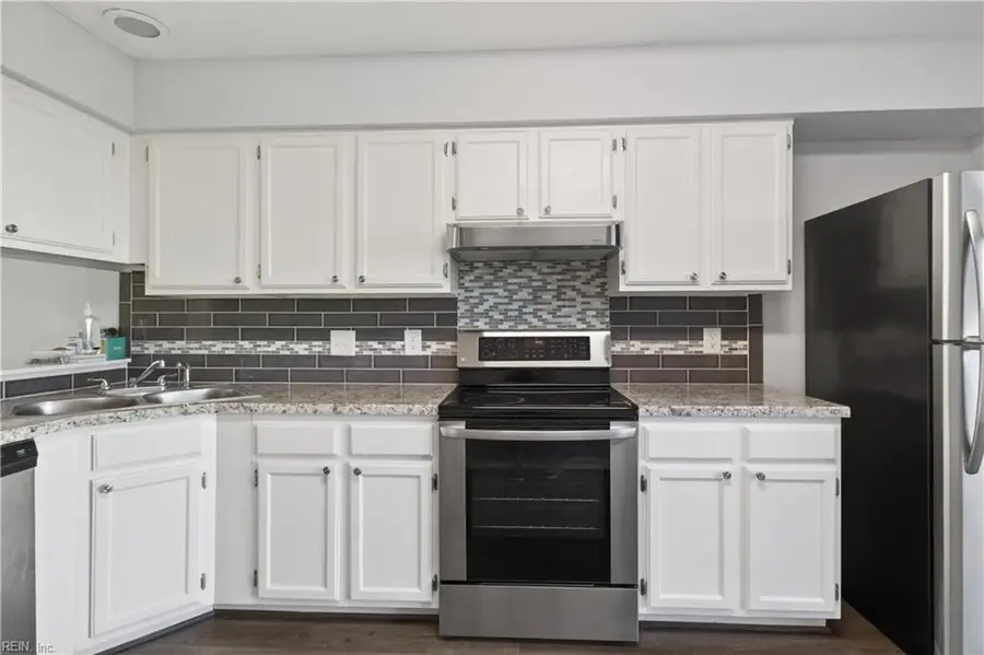 4472 Silverleaf Drive, Virginia Beach, VA 23462 - #3