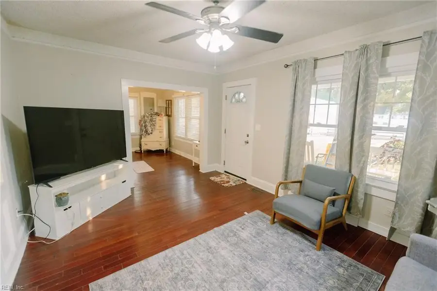 944 Bells Mill Road, Chesapeake, VA 23322 - #2