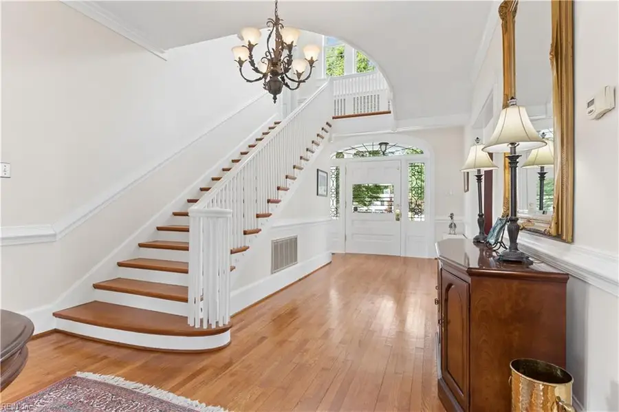 609 Bridge Street, Hampton, VA 23669 - #3