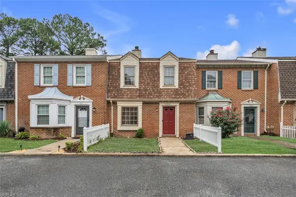 1204 Cedar Mill Square, Chesapeake, VA 23320