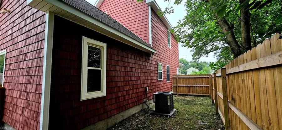 303 Duke Street, Suffolk, VA 23434 - #3