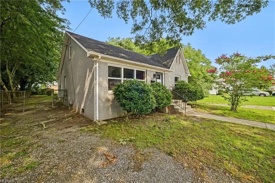 209 N Capital Street, Suffolk, VA 23434 - #2