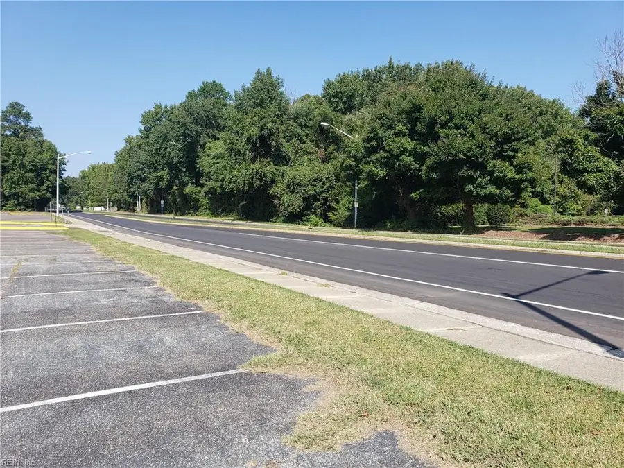 20 Hunt Club Boulevard, Hampton, VA 23666 - #2