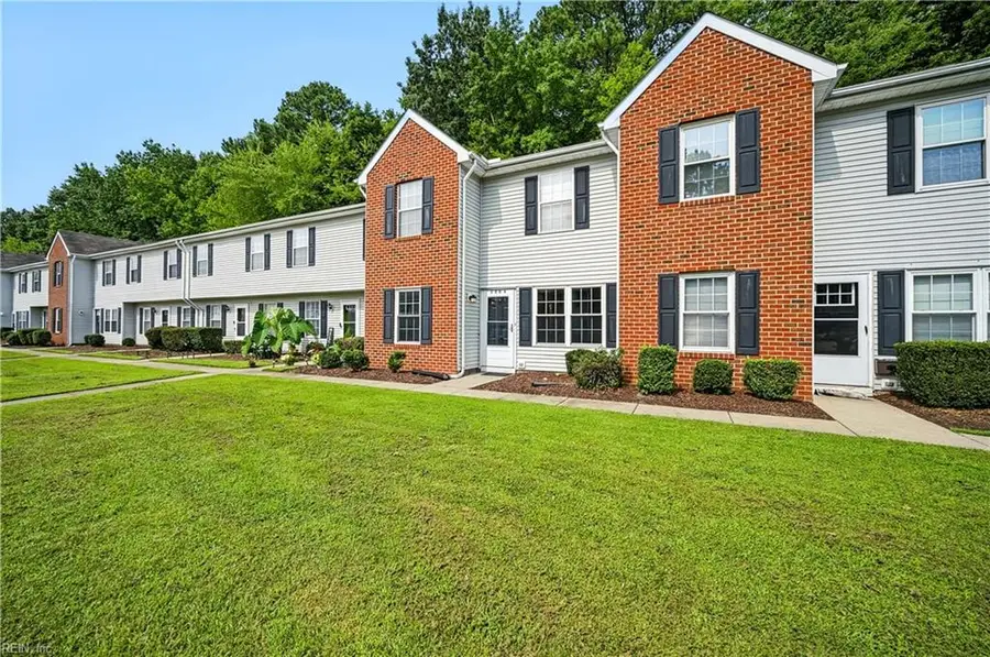 3504 Clover Meadows Drive, Chesapeake, VA 23321 - #2