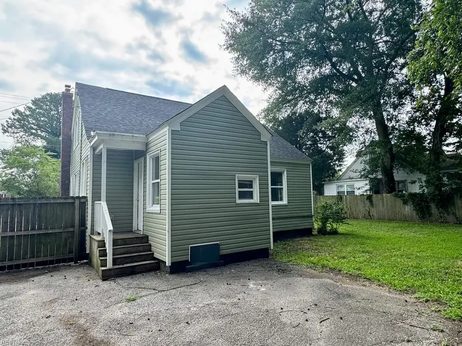 2122 Parker Avenue, Portsmouth, VA 23704 - #2