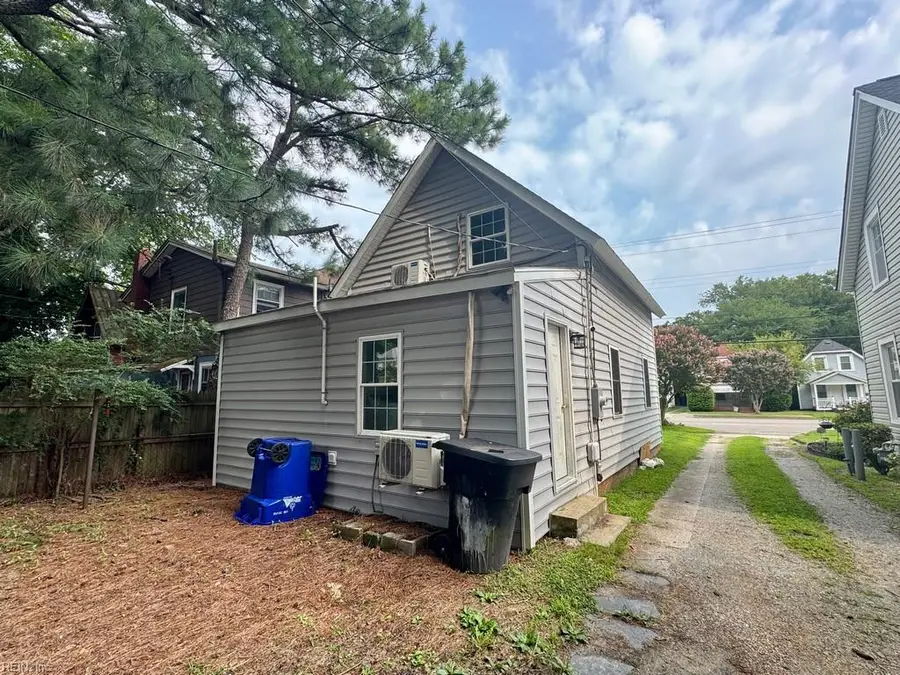2707 Portsmouth Boulevard, Portsmouth, VA 23704 - #2