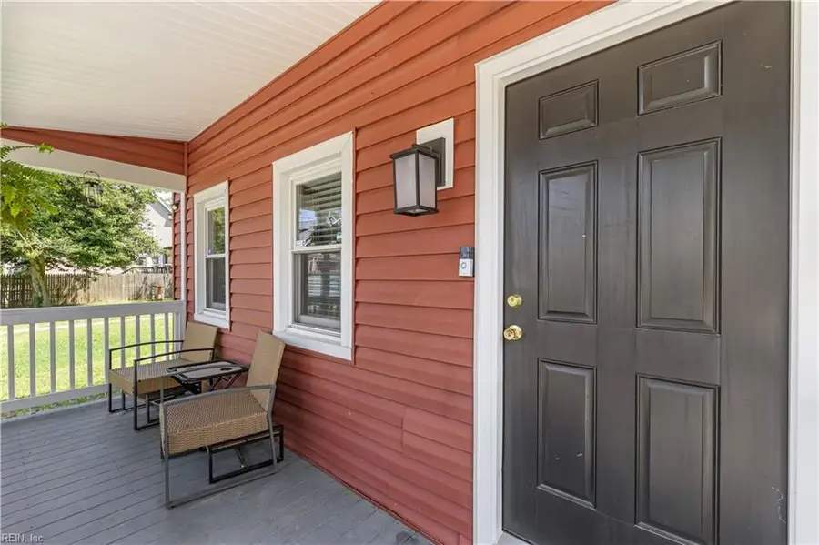 328 Washington Street, Hampton, VA 23669 - #3