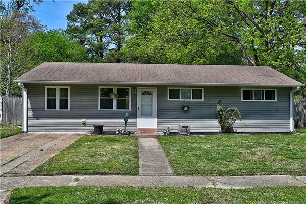 418 Gloucester Avenue, Portsmouth, VA 23702