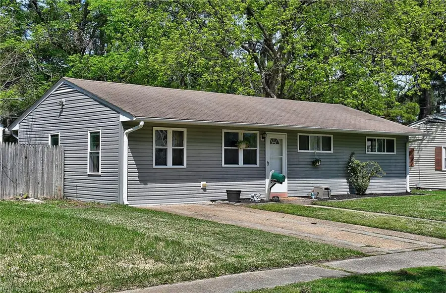 418 Gloucester Avenue, Portsmouth, VA 23702 - #2