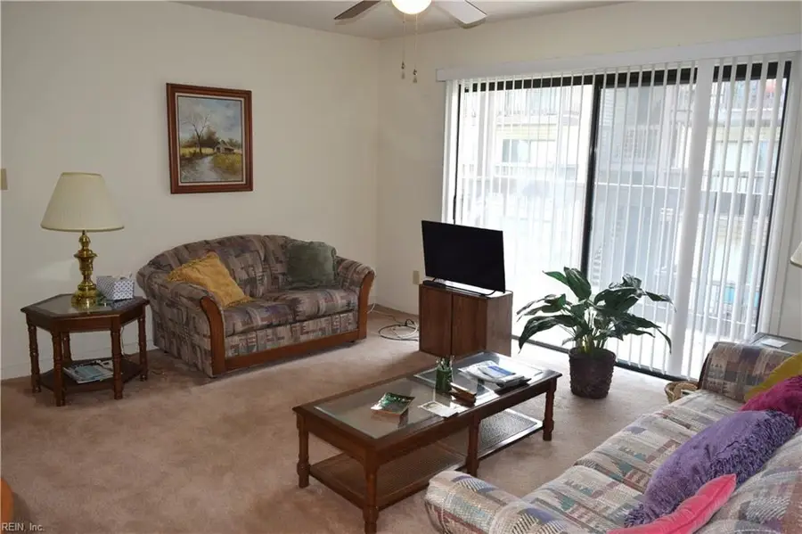 13 Davenport Court #2, Hampton, VA 23666 - #3