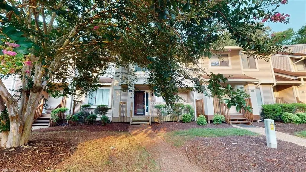 211 Bridgewater Drive, Newport News, VA 23603 - #1