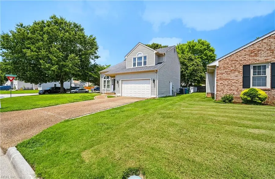 853 Yorkshire Lane, Newport News, VA 23608 - #3
