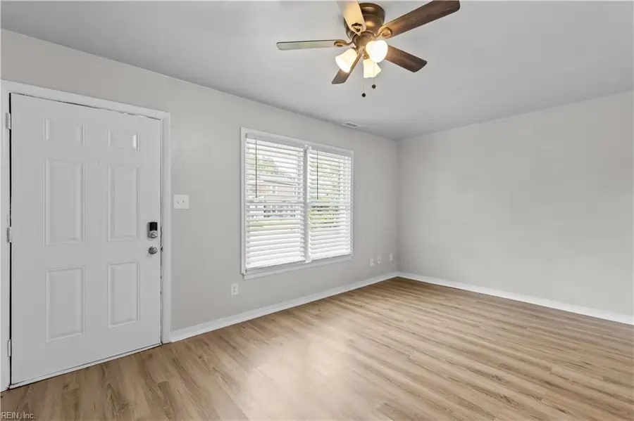 5850 E Hastings Arch, Virginia Beach, VA 23462 - #3