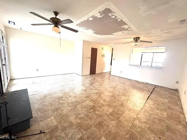 3902 Lantana Place, Virginia Beach, VA 23456 - #2