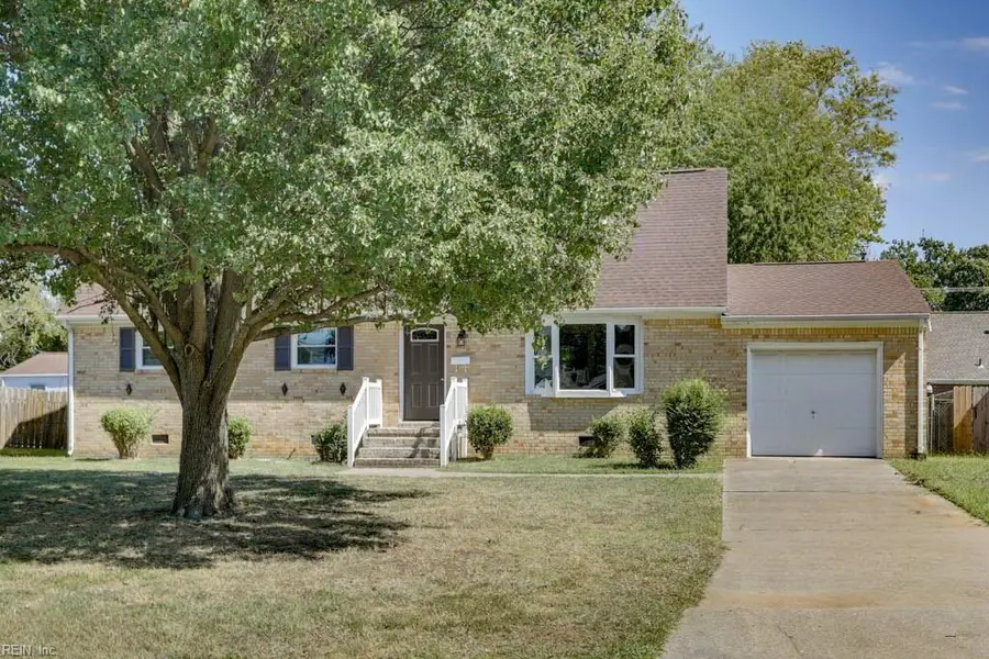 408 Brentwood Drive, Newport News, VA 23601 - #2