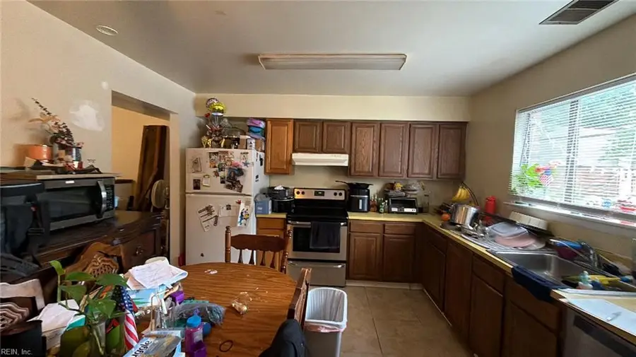 1070 Willow Green Drive, Newport News, VA 23602 - #2