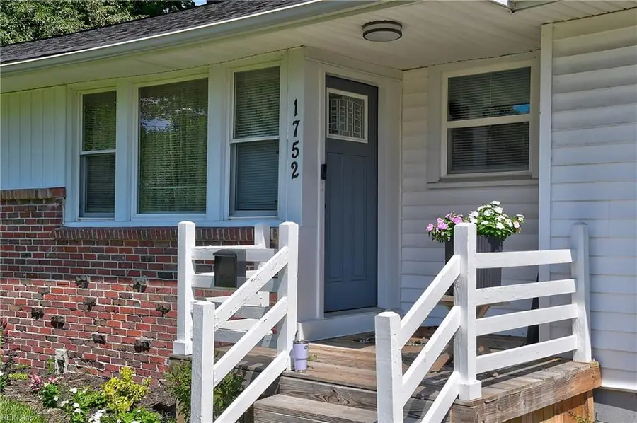 1752 Garden Drive, Virginia Beach, VA 23454 - #3