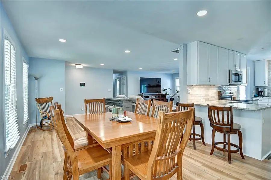 813 Woodrow Court, Chesapeake, VA 23322 - #3