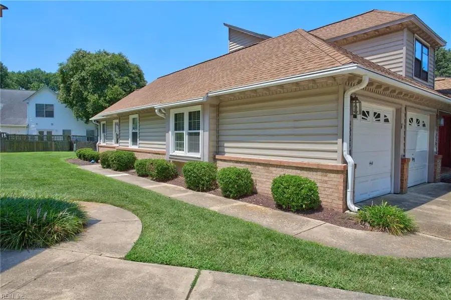 1305 Quail Creek Hollow #A, Chesapeake, VA 23320 - #2