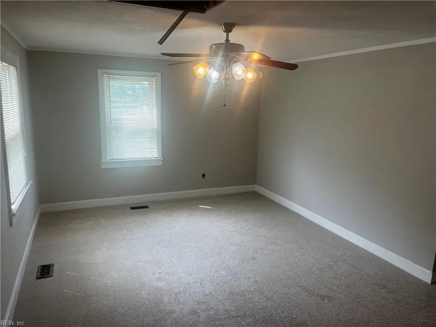 401 Shenandoah Road, Hampton, VA 23661 - #3