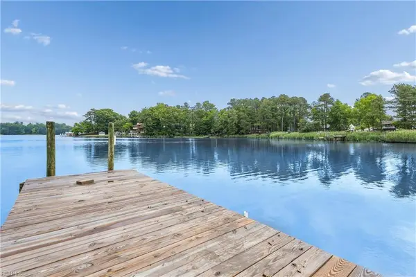 975 Lacon Drive, Newport News, VA 23608
