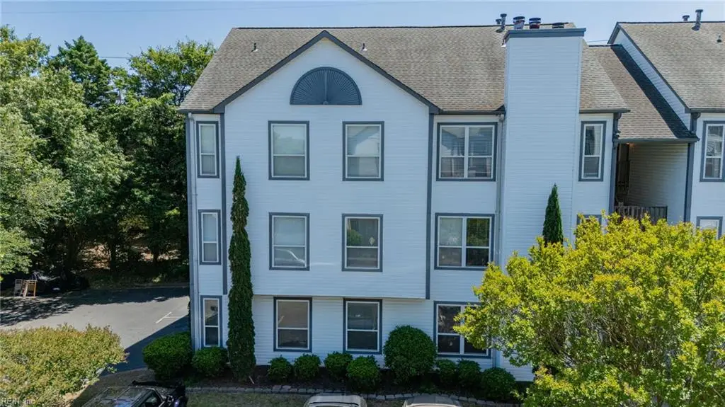 3201 Jade Court #103, Virginia Beach, VA 23451 - #1