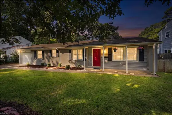 3249 Deer Park Drive, Virginia Beach, VA 23452