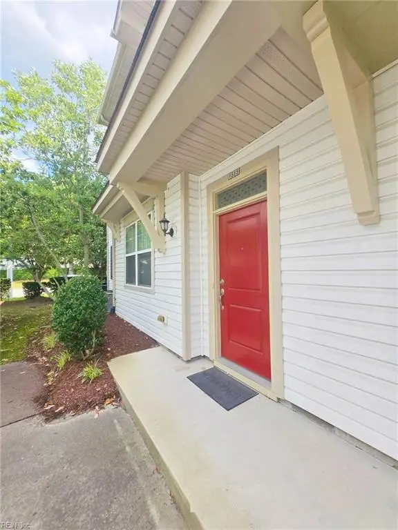 1555 Rollesby Way #5, Chesapeake, VA 23320 - #3