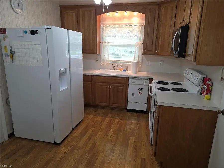 715 Essex Park Drive, Hampton, VA 23669 - #3