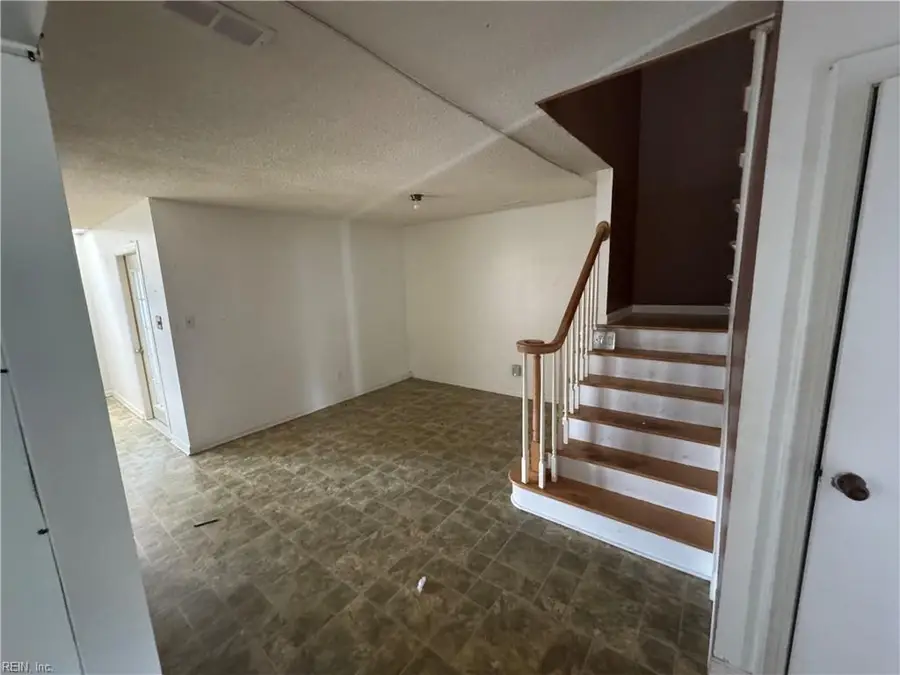 3217 Sugar Creek Drive, Virginia Beach, VA 23452 - #2