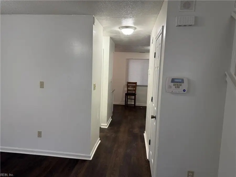 530 W 27th Street, Norfolk, VA 23517 - #3