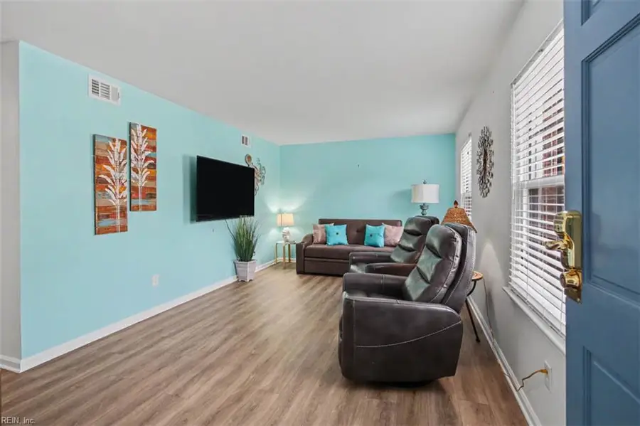 1021 Barclay Square, Virginia Beach, VA 23451 - #3