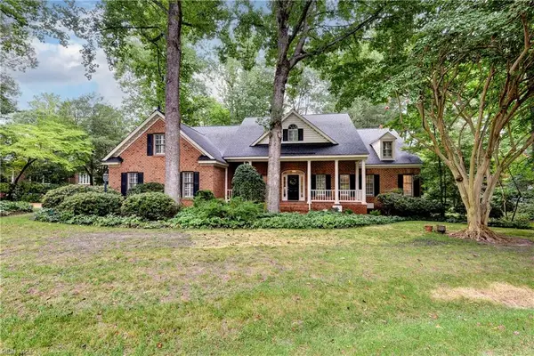 101 Harbour Town, Williamsburg, VA 23188