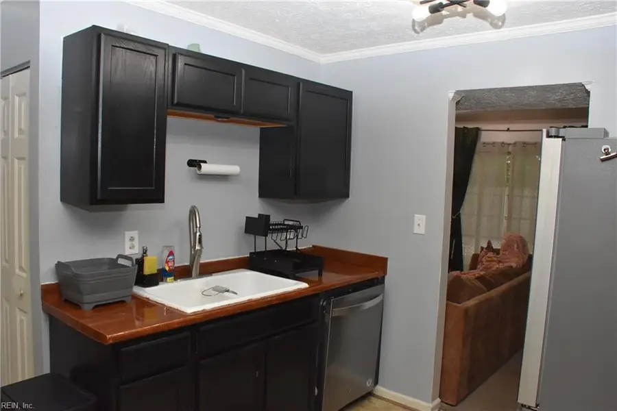 31 Oneonta Drive, Newport News, VA 23602 - #3